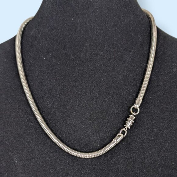 (2/$20) Vintage Snake Chain - Picture 4 of 5